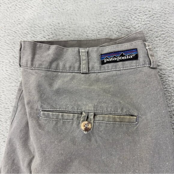 Patagonia Men's Size 33x29 Grey Straight Leg Pants w/Flaws - Picture 3 of 8